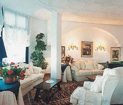 фото отеля Cavalieri Palace