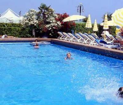 фото отеля Cavalieri Palace