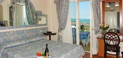 фото отеля Cavalieri Palace