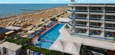 фото отеля Cavalieri Palace