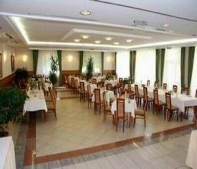 фото отеля Garden Hotel Szolnok