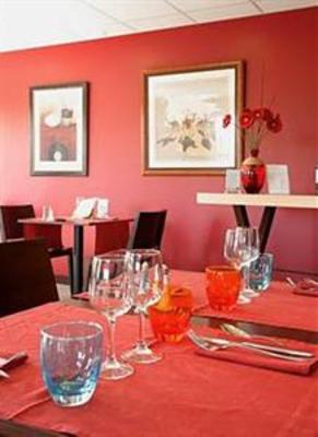 фото отеля Kyriad Libourne Saint Emilion Hotel
