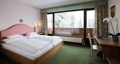 фото отеля Hotel Sonnenburg Lech am Arlberg
