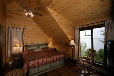 фото отеля Le Village Windigo Ferme-Neuve