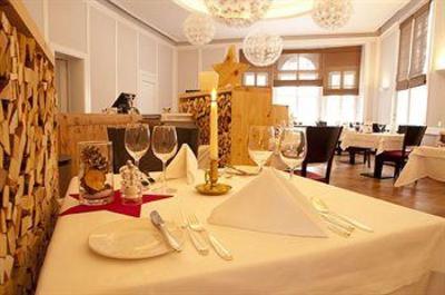 фото отеля Hotel Rosatsch