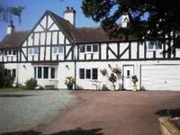 Newark Lodge Guest House