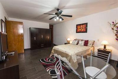 фото отеля The Llama Brothers Bed & Breakfast