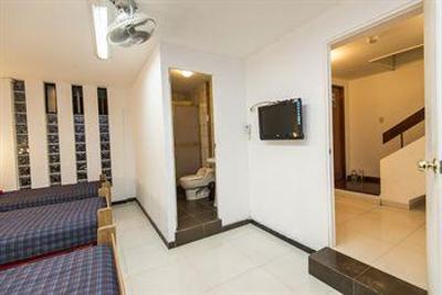 фото отеля The Llama Brothers Bed & Breakfast