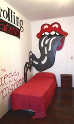 фото отеля Km0 Rock Hostel