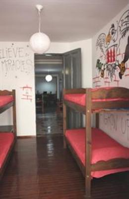 фото отеля Km0 Rock Hostel