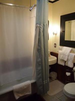 фото отеля Maid's Quarters Bed, Breakfast & Tearoom