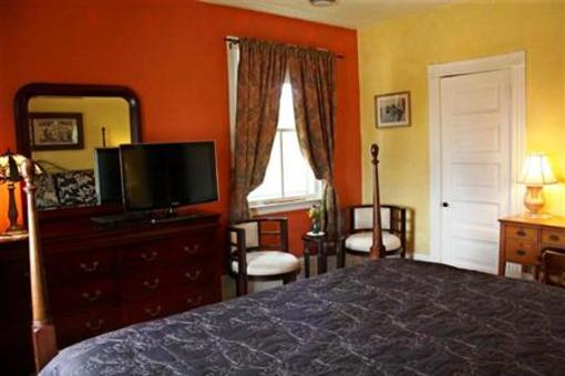 фото отеля Mettawas End Bed & Breakfast