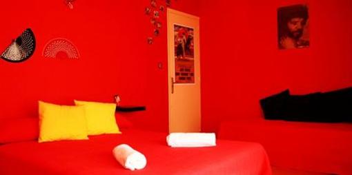 фото отеля Hostal Giramundo Ibiza
