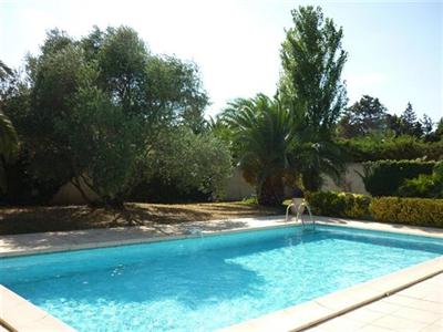 фото отеля Holiday House Clos Sainte Therese