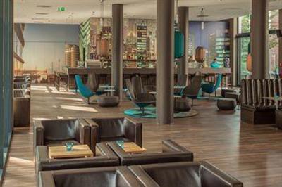 фото отеля Motel One Düsseldorf-Hauptbahnhof