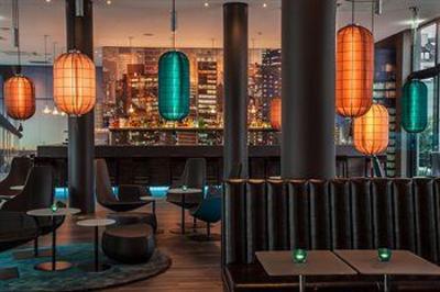 фото отеля Motel One Düsseldorf-Hauptbahnhof