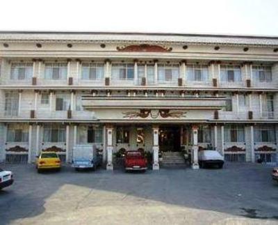 фото отеля Akhavan Hotel Kerman