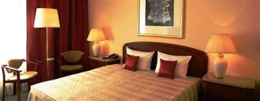 фото отеля Crown Piast Hotel & Park