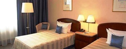 фото отеля Crown Piast Hotel & Park