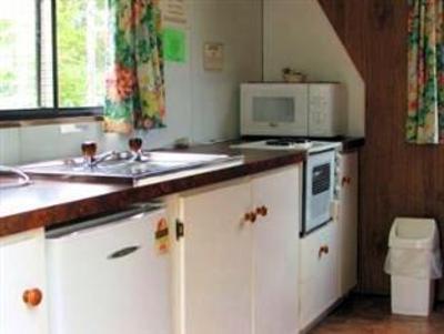 фото отеля Zeehan Treasure Island Caravan Park