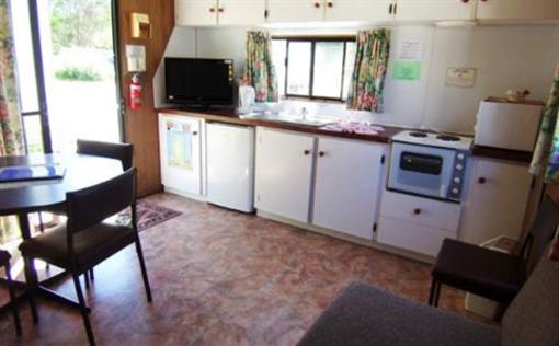 фото отеля Zeehan Treasure Island Caravan Park