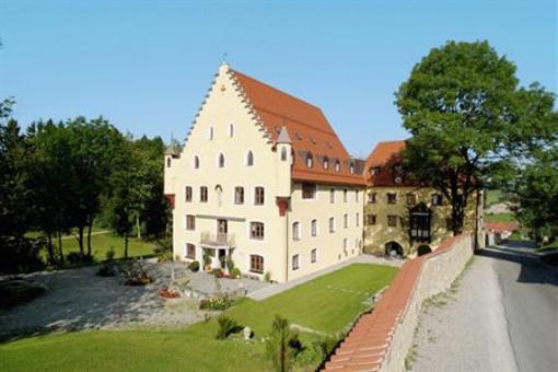 фото отеля Schloss zu Hopferau