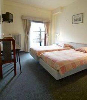 фото отеля Zeeparel Budget Hotel