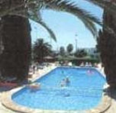 фото отеля Hostal Club Hipico