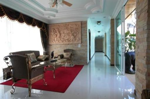 фото отеля Schroeders Homestay