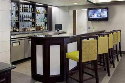 фото отеля Doubletree Club by Hilton Springdale