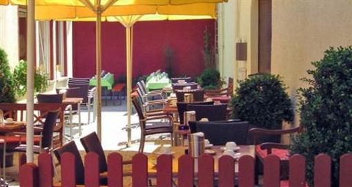 фото отеля Hotel Garni Cafe Knebel