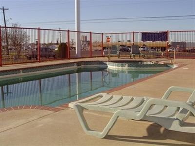 фото отеля CareFree Inn Gonzales