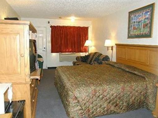фото отеля CareFree Inn Gonzales