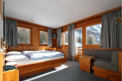 фото отеля Hotel Les Bouquetins Zinal