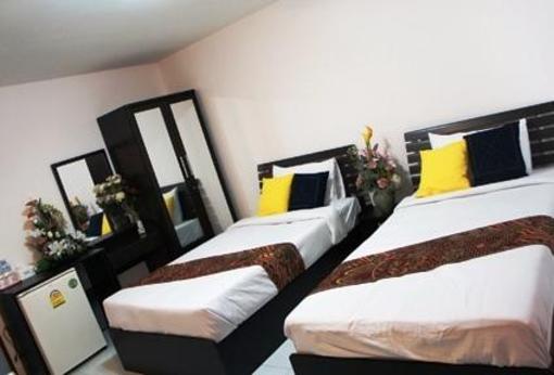 фото отеля Pohseen Tower Inn