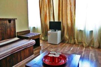 фото отеля Old Town Guest House Sevastopol
