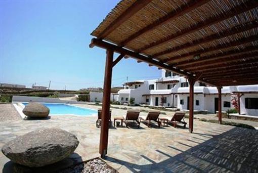 фото отеля Yakinthos Residence