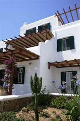 фото отеля Yakinthos Residence