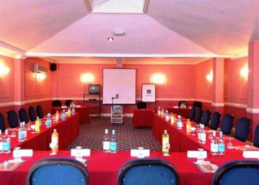 фото отеля BEST WESTERN New Holmwood Hotel