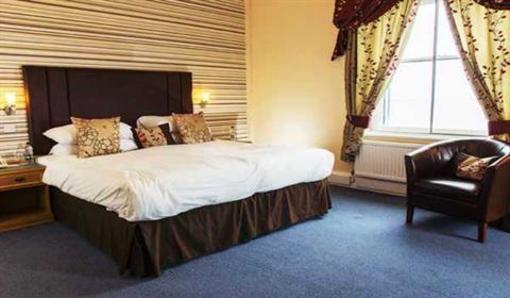 фото отеля BEST WESTERN New Holmwood Hotel