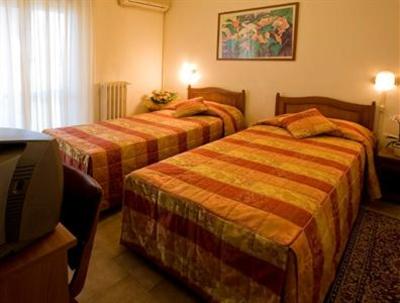 фото отеля Hotel Stazione Reale