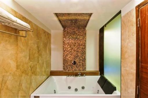 фото отеля Treatotel