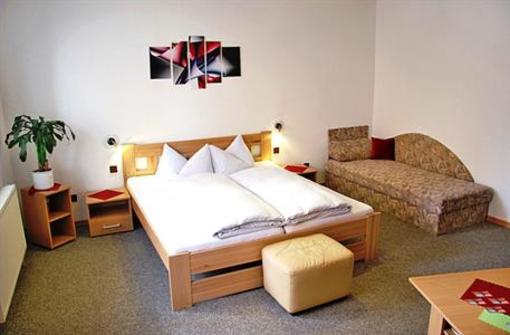 фото отеля Pension Kraus Litomysl