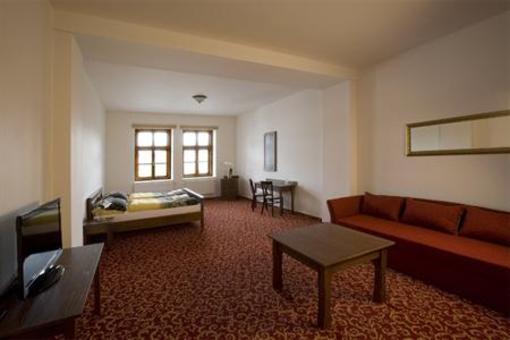 фото отеля Hotel U Zlateho Kohouta
