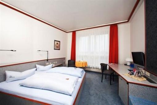 фото отеля Hotel Garni Blaubeurer Tor