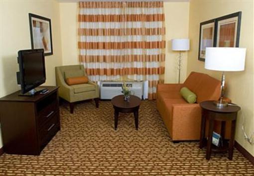 фото отеля TownePlace Suites El Centro