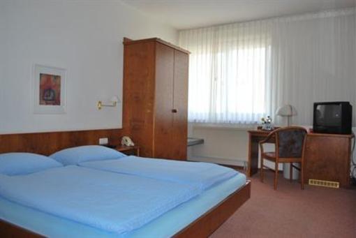 фото отеля Fair Hotel Rosbach vor der Hohe
