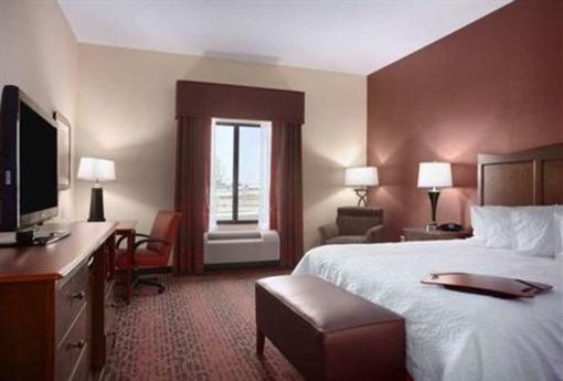 фото отеля Hampton Inn and Suites Williston