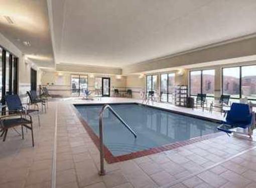 фото отеля Hampton Inn and Suites Williston