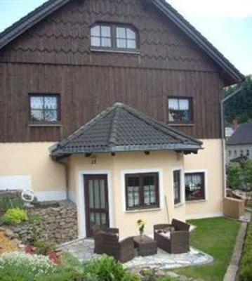 фото отеля Ferienwohnung am Schloss Lauenstein